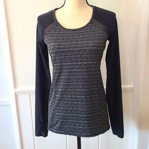 90 Degree Long Sleeve Athletic Women's Shirt Black White Size Small